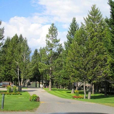 Akiskinook At Windermere Lake - Private Beach Access - New Pool And Hot Tub Now Open! Invermere Exterior photo