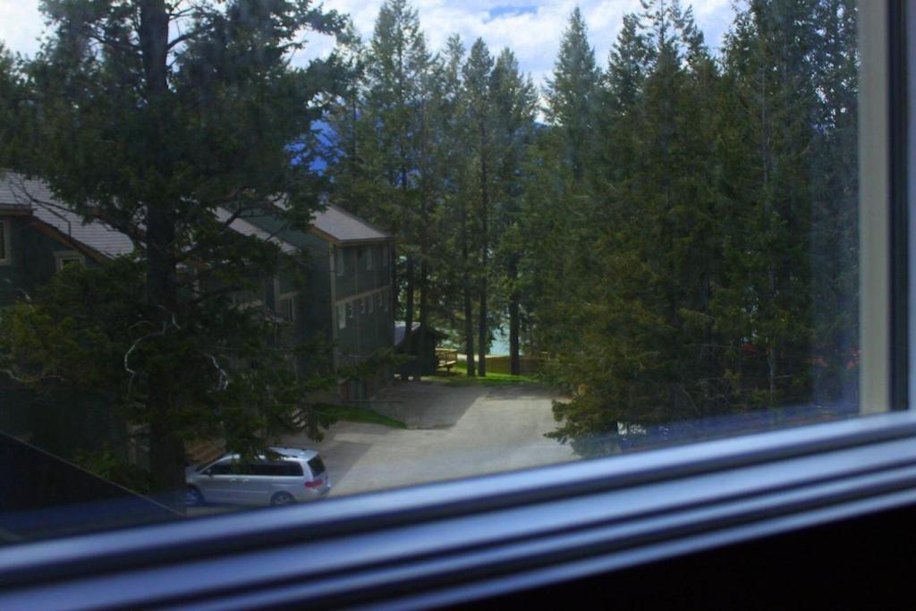Akiskinook At Windermere Lake - Private Beach Access - New Pool And Hot Tub Now Open! Invermere Exterior photo