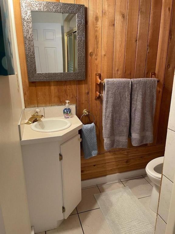 Akiskinook At Windermere Lake - Private Beach Access - New Pool And Hot Tub Now Open! Invermere Exterior photo
