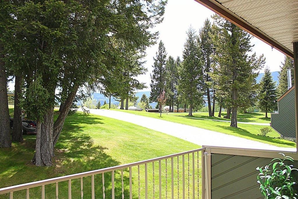 Akiskinook At Windermere Lake - Private Beach Access - New Pool And Hot Tub Now Open! Invermere Exterior photo
